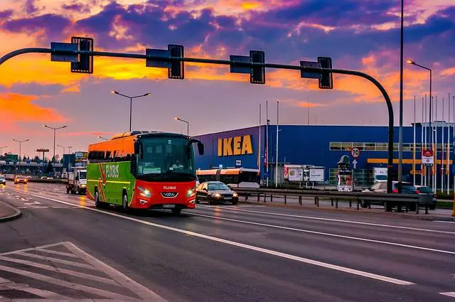 Jak ušiť poťah na kreslo IKEA: Nový vzhľad starého nábytku