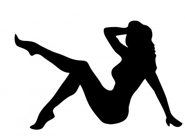 58. roky móda: Pin-up štýl v modernom šate – sexy a elegantne