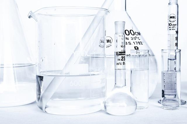 Experimentujte s⁤ rôznymi štýlmi zavinovacích šiat: Odvážte sa⁤ na nové kombinácie