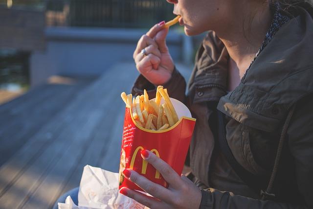 5 najväčších problémov fast fashion a ako ich riešiť